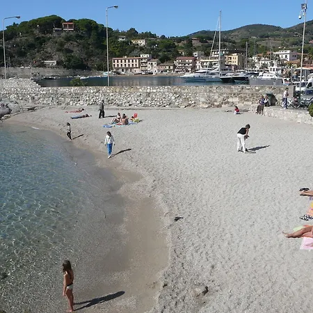 Vista Mare Bed & Breakfast 3*